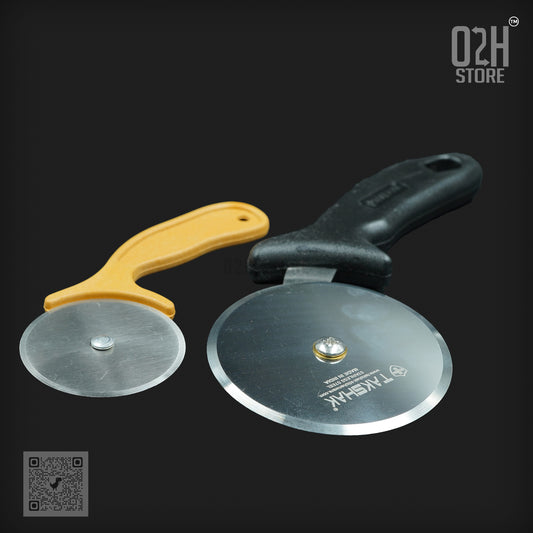 Compact Stainless Steel Pizza Cutter